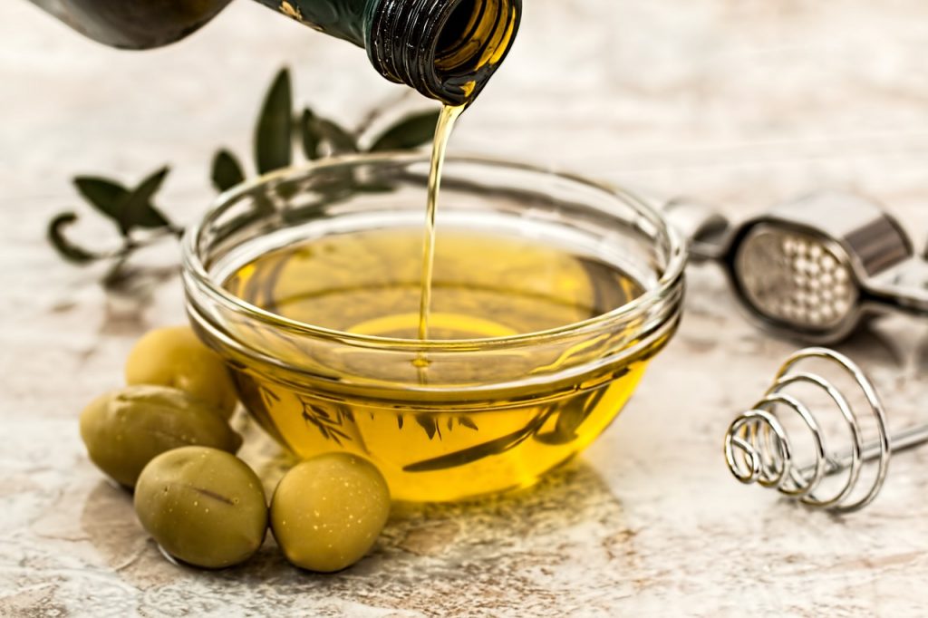 olive-oil-968657_1280